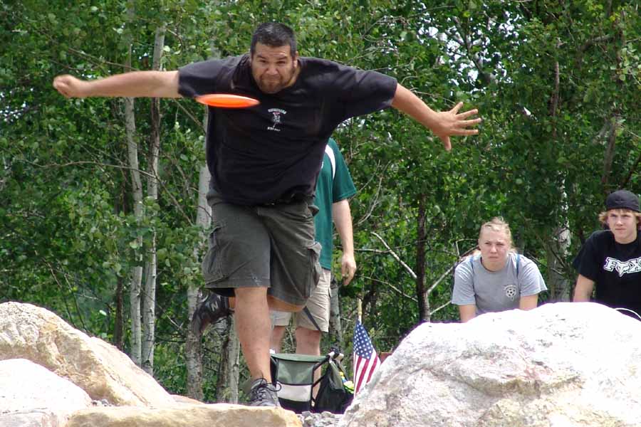 ../Images/KeoniHennessyPDGA34348.JPG